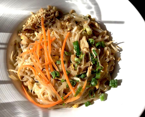 Image: Chicken Pad Thai